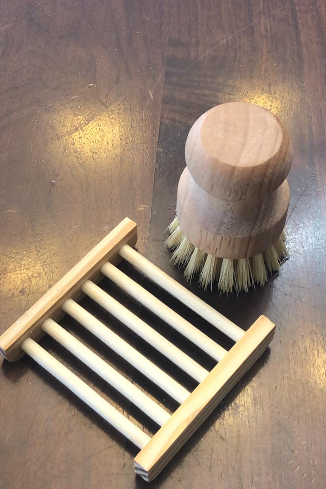 Soap rest and scrubby